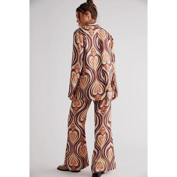 New Free People One Way Out Retro Printed Flare Pants Size 4 Boho Chic - Picture 3 of 6